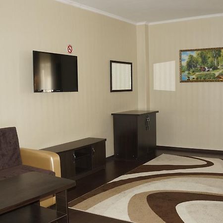 Home Hotel Astana Exterior foto