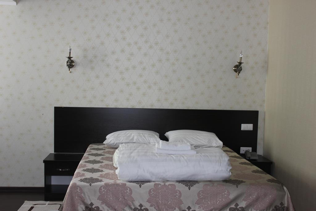 Home Hotel Astana Zimmer foto